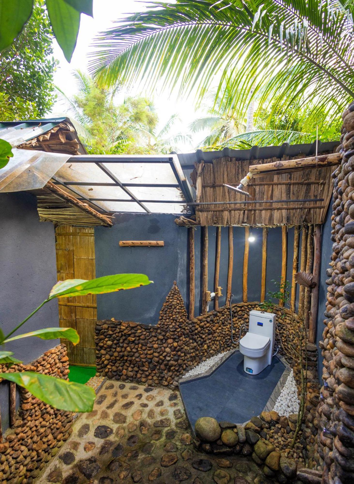 Fab - Bamboo Hut With Open Shower Муннар Экстерьер фото