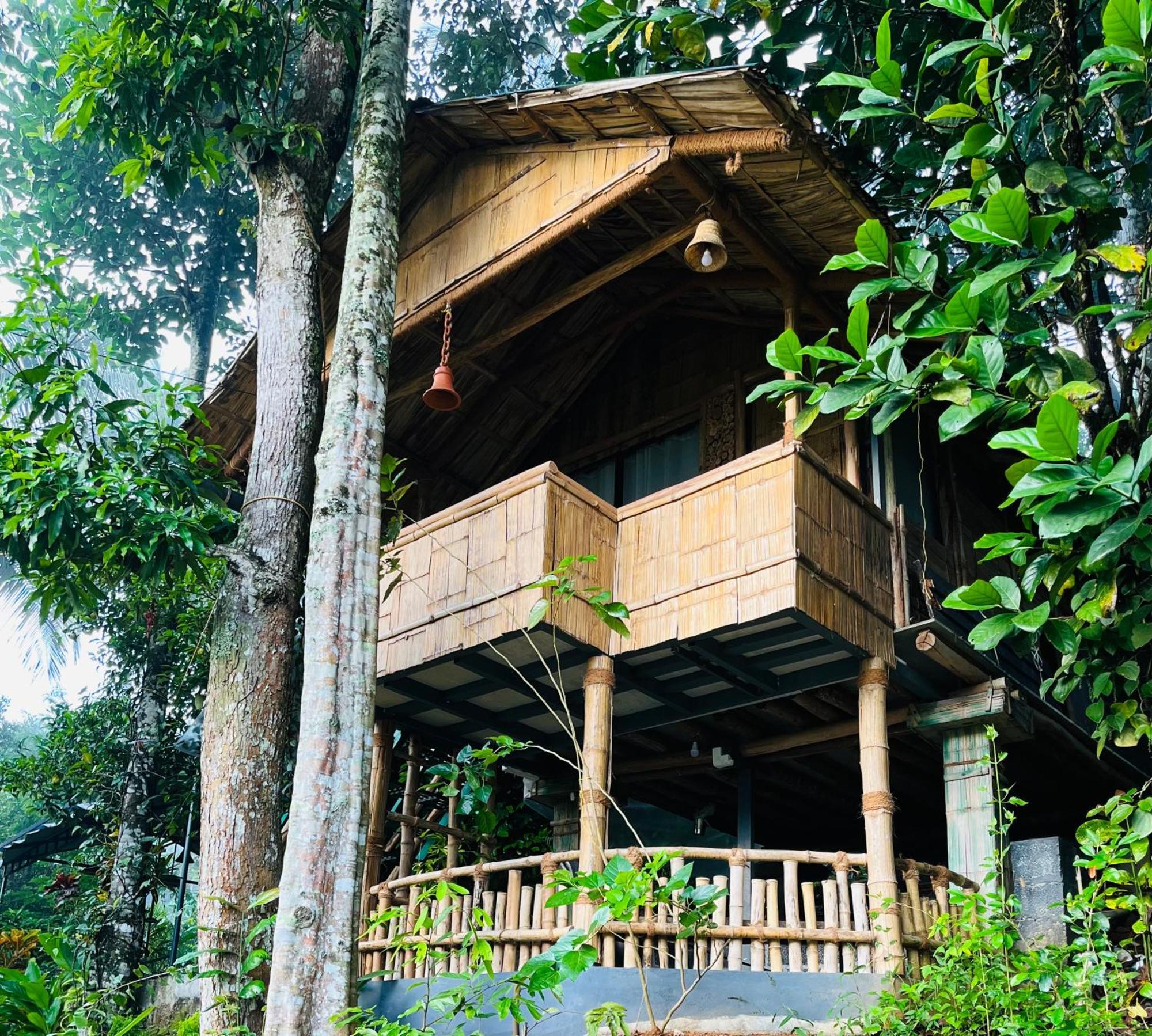 Fab - Bamboo Hut With Open Shower Муннар Экстерьер фото